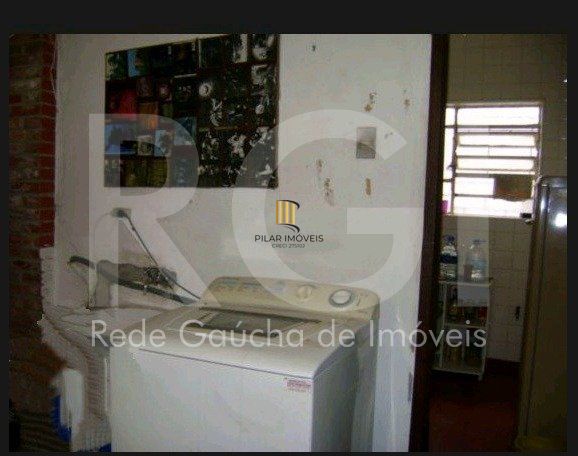 Casa para Venda - 188m², 4 dormitórios, 4 vagas - Menino Deus