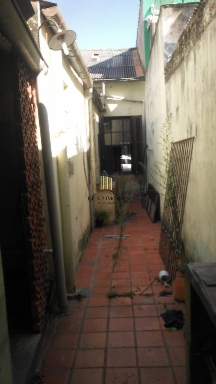 Casa para Venda - 100m², 3 dormitórios, Cidade Baixa