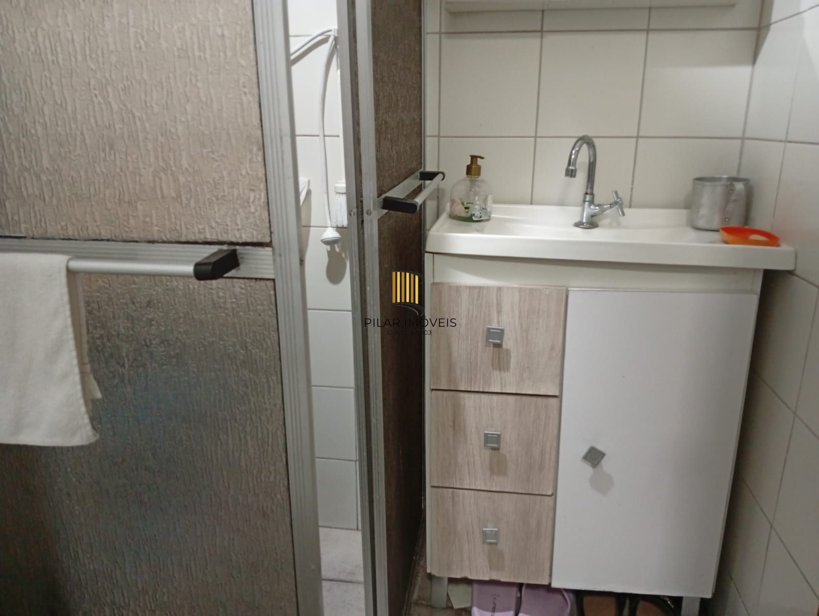 Casa com 5 quartos , 7 banheiros e pátio!