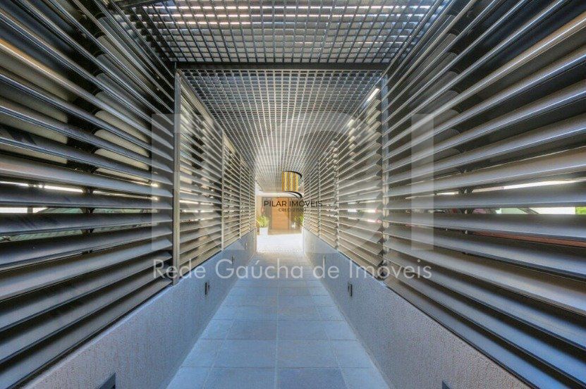 Apartamento para Venda - 100.09m², 3 dormitórios, sendo 3 suites, 2 vagas - Meni