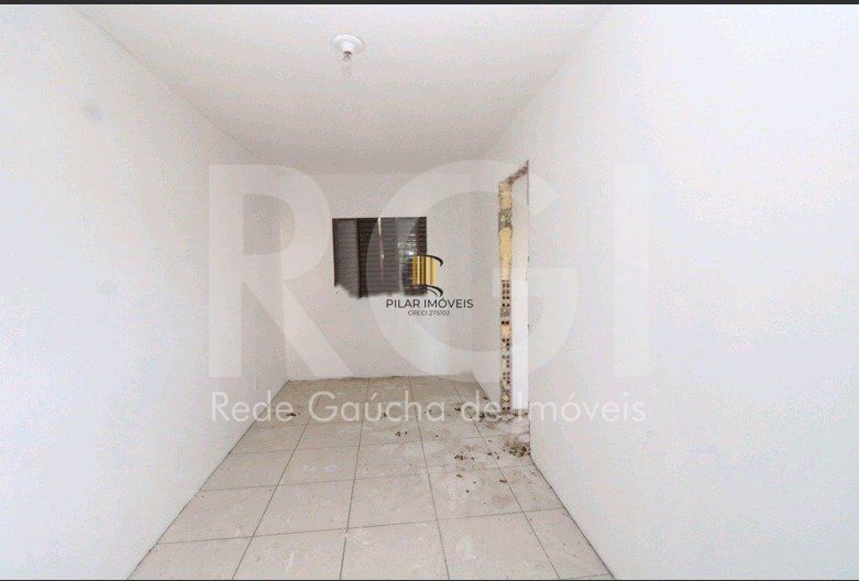 Casa para Venda - 280m², 3 dormitórios, 4 vagas - Cidade Baixa