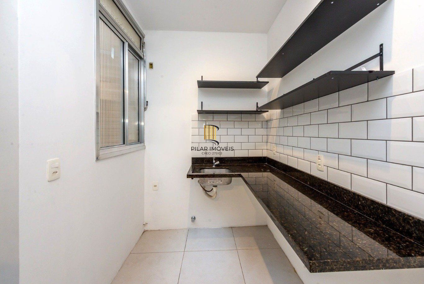 Apto 43m² reformado e semi-mobiliado no coração da Cidade Baixa, 1 quarto