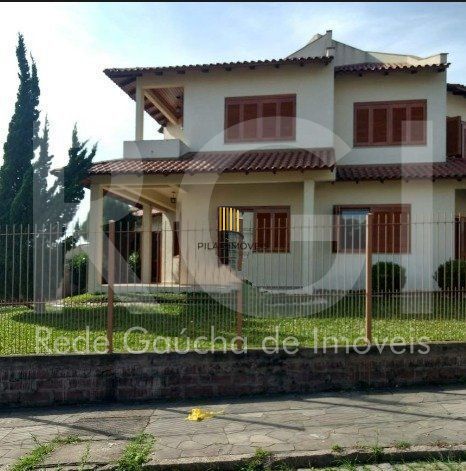 Casa para Venda - 287m², 4 dormitórios, sendo 1 suites, 4 vagas - Partenon