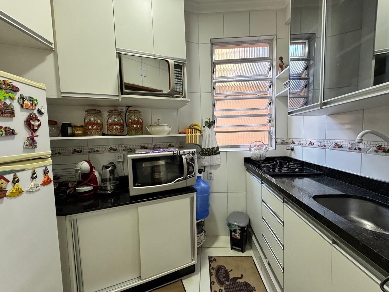 Apartamento de 2 dormitórios à venda no Centro Histórico de Porto Alegre – Amplo, ensolarado e bem localizado