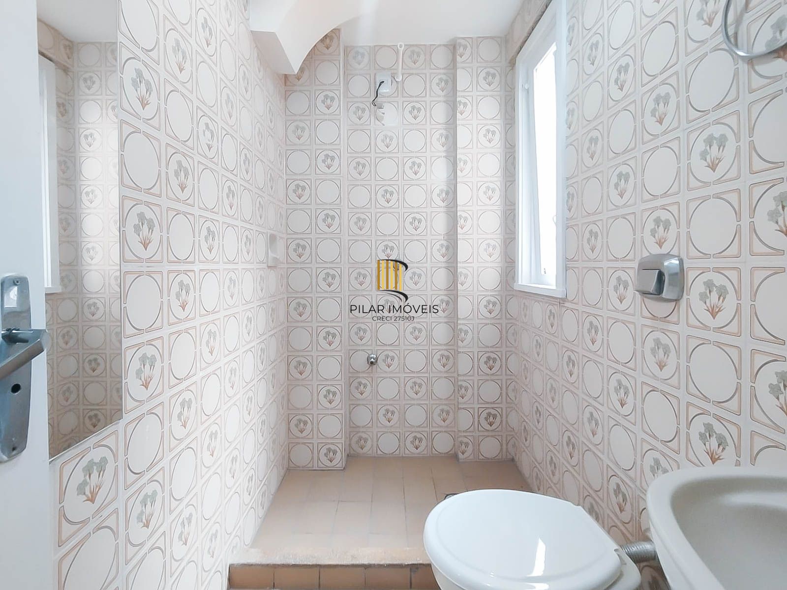 Apartamento Reformado na Rua da República – Ótima Vista e Iluminação Natural