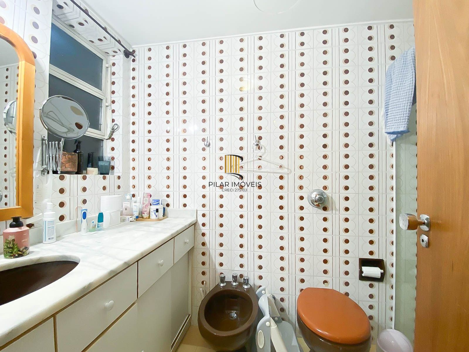 Apartamento 2 Dormitórios com Suíte, Closet, Escritório e Garagem no Rio Branco