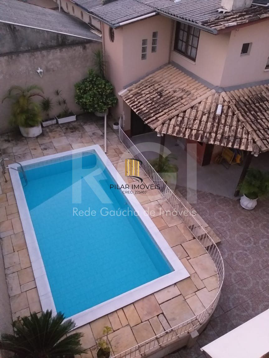 Casa para Venda - 750m², 6 dormitórios, sendo 3 suites, 4 vagas - Partenon