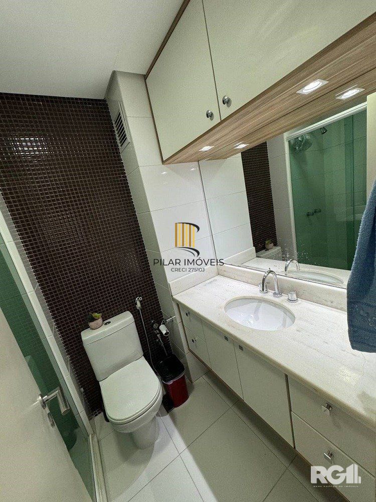 Apartamento de 1 quarto com suíte, mobiliado e 1 vaga de garagem na Cidade Baixa. - Cód. RP390362