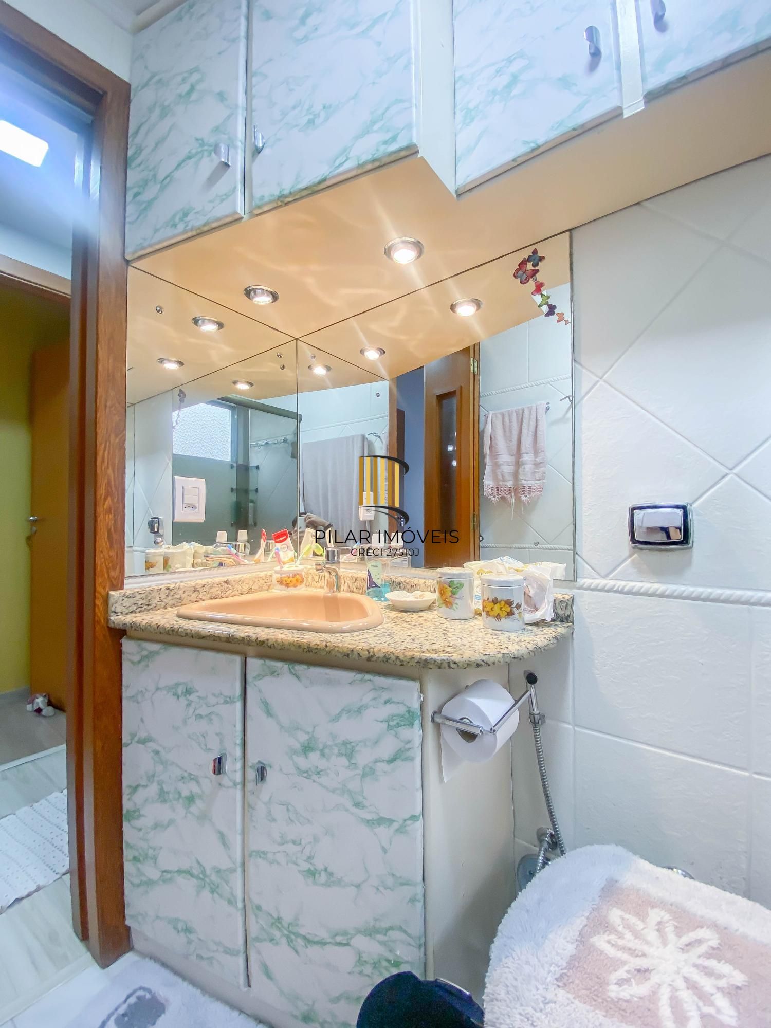 Apartamento 2 Dormitórios à Venda na Cidade Baixa – 75m², Pronto para Morar