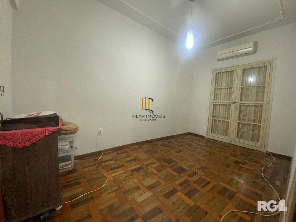 EEXCELENTE  APARTAMENTO DE 2 DORM TRANSFORMADO EM 3, CIDADE BAIXA. CÓD RP389820