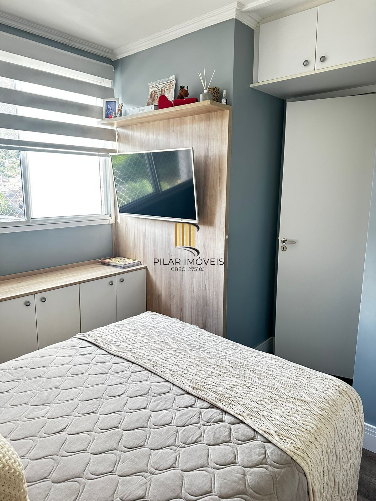 Apartamento-02Dormitorios-Morro Santana.