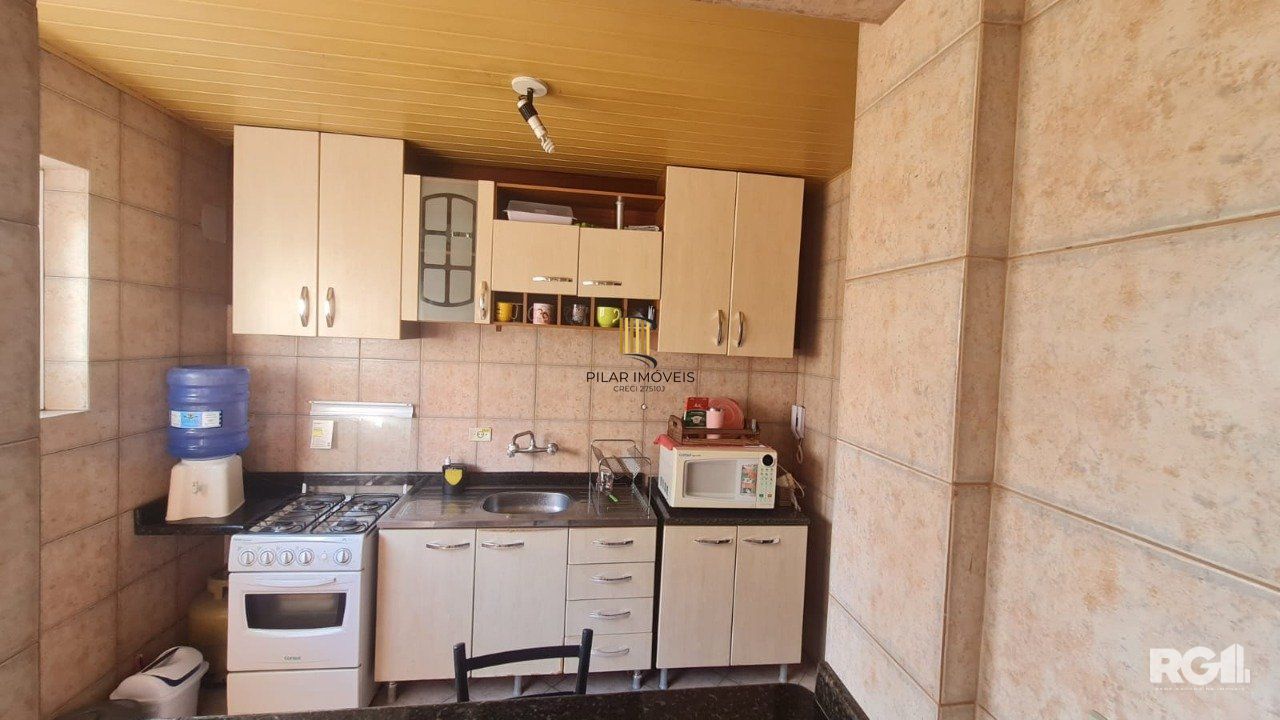 Apartamento de 2 dormitórios, mobiliado.