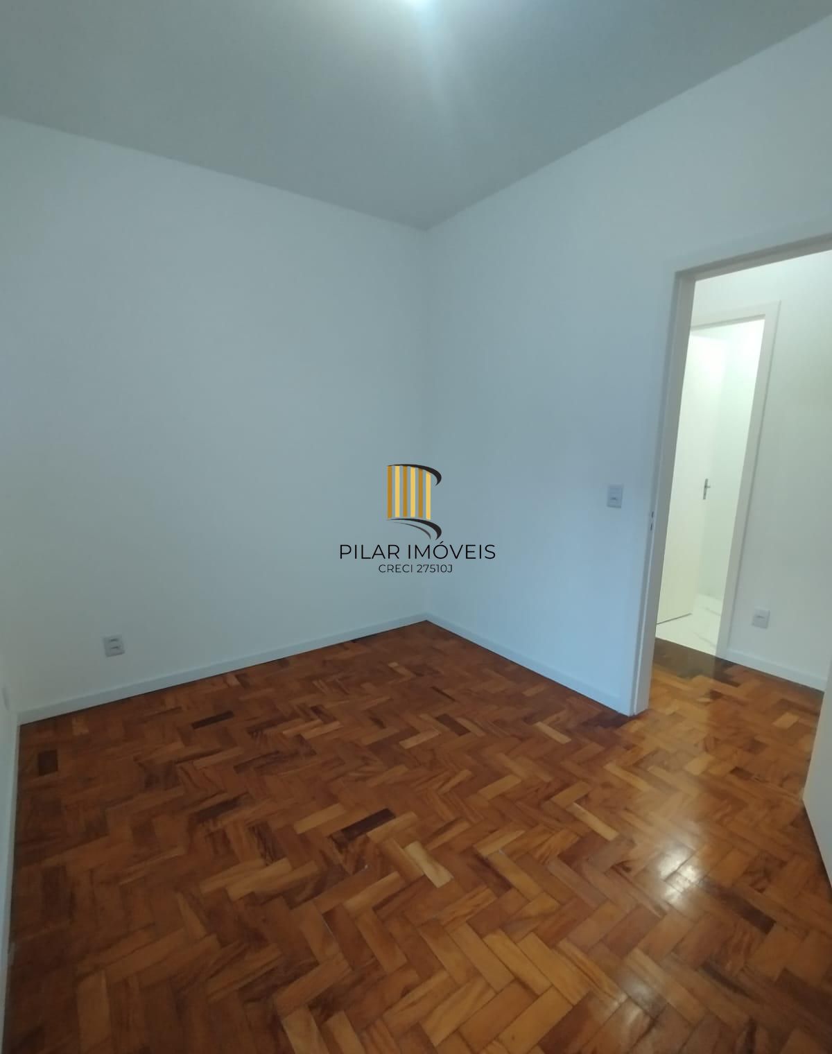Apartamento de 2 dormitórios com dependência — 75 m² | Rua Riachuelo