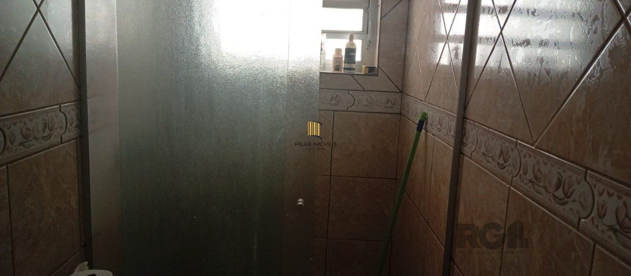 Apartamento 2 dormitórios , terreno elevado, lateral, bairro cidade baixa- Porto