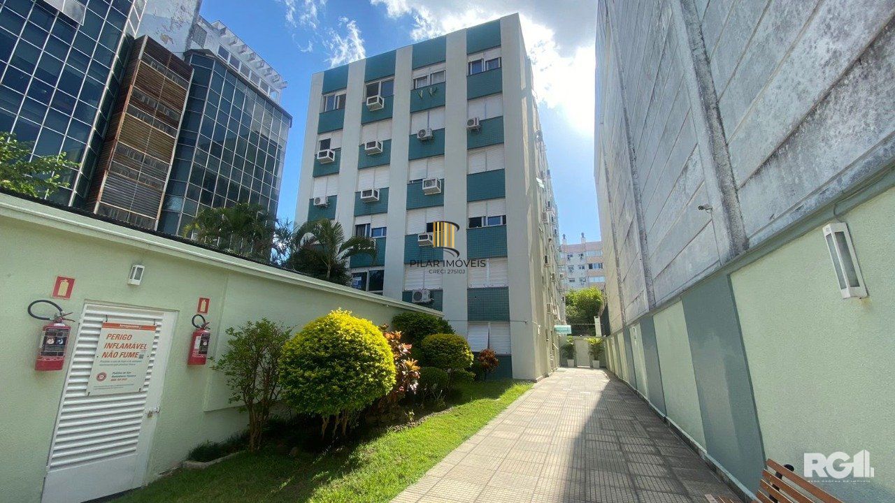 Ótimo apartamento à venda na Cidade Baixa, localizado na Rua Baronesa Do Gravataí.