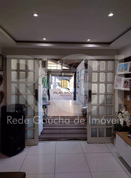 Casa à venda com 3 quartos e garagem 2 carros!