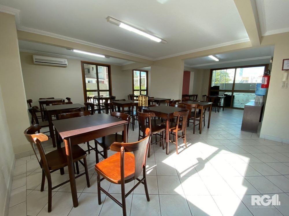 APARTAMENTO 2 DORMITÓRIOS COM VAGA DE GARAGEM COBERTA! CÓD.390235