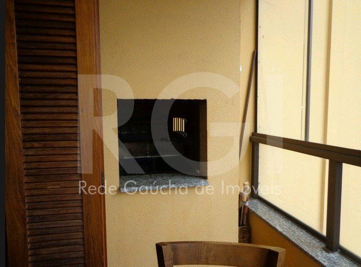 Apartamento 1 quarto, cozinha americana e 2 vagas de garagem!