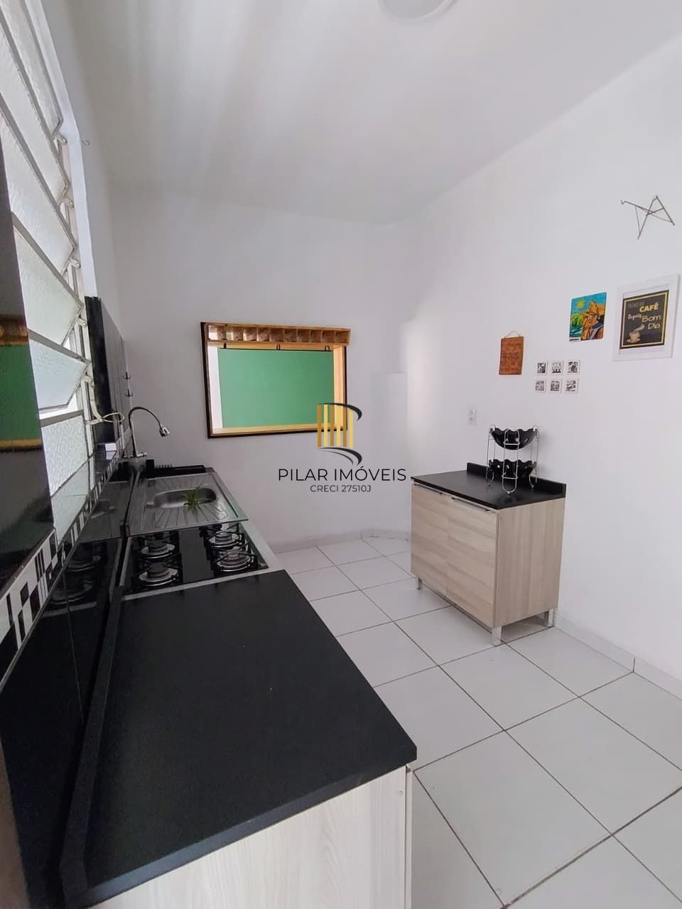 Ótimo apartamento desocupado de frente para a Redenção- Cidade Baixa