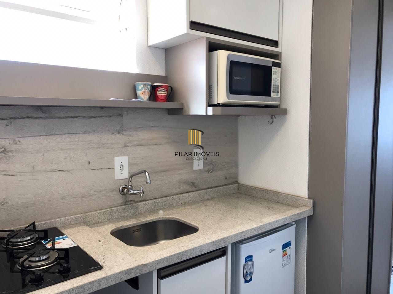 🏙️ Procurando um investimento com alto retorno? Este JK no Centro Histórico de Porto Alegre é perfeito para Airbnb! 🏡