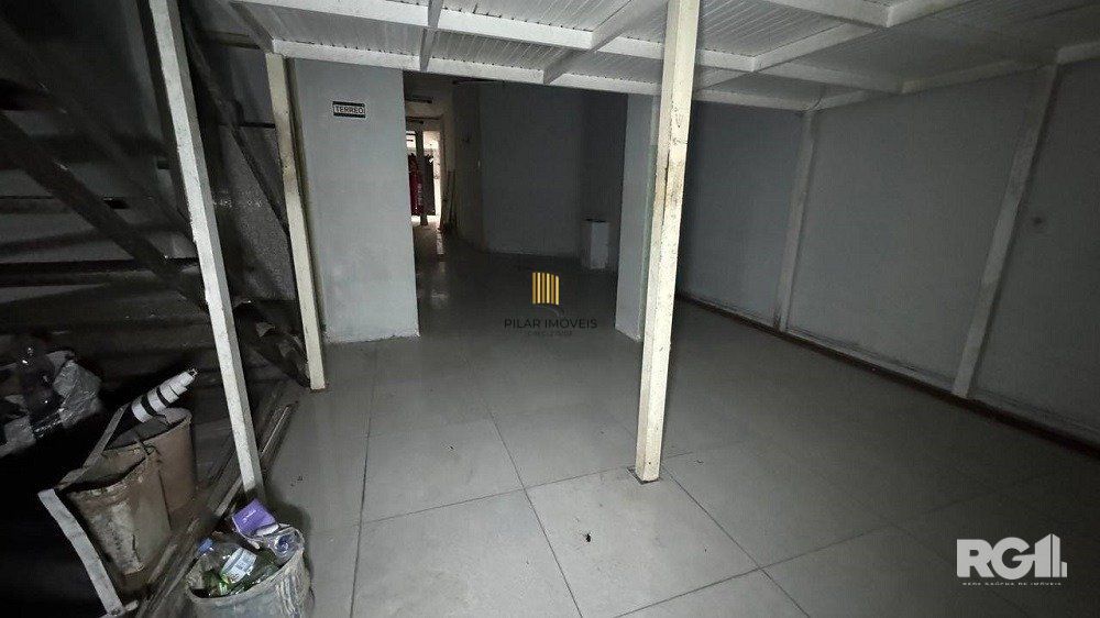 EXCELENTE OPORTUNIDADE LOJA NA AV. JOÃO PESSOA DE 135M² PRIVATIVOS. CÓD RP389908
