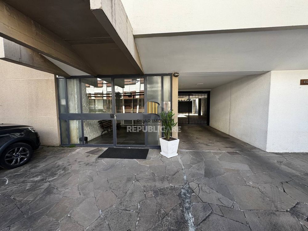 APARTAMENTO COM UMA VAGA DE GARAGEM - NA LUIZ AFONSO