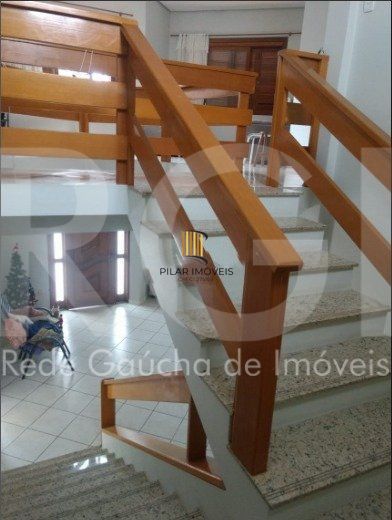 Casa para Venda - 287m², 4 dormitórios, sendo 1 suites, 4 vagas - Partenon