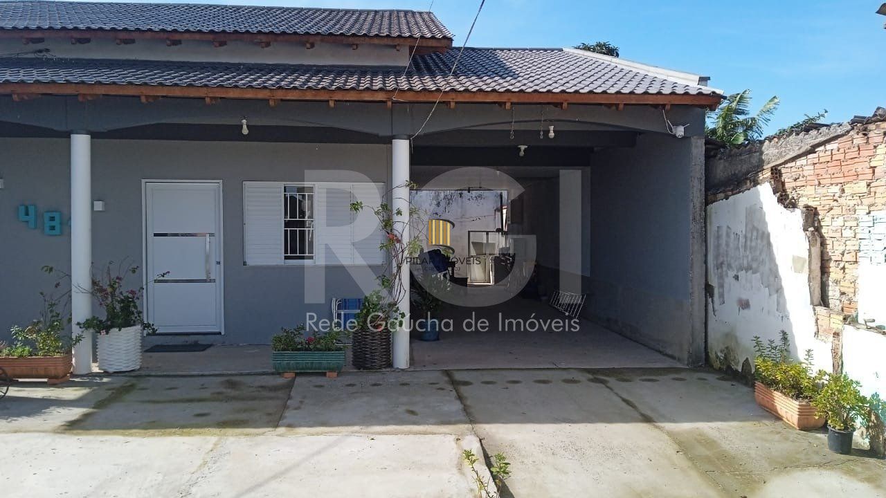 Casa para Venda - 90m², 3 dormitórios, 4 vagas - Maria Regina