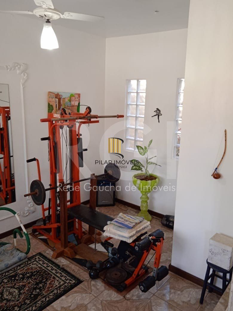 Casa para Venda - 750m², 6 dormitórios, sendo 3 suites, 4 vagas - Partenon