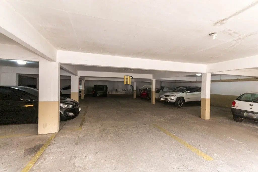 Cobertura 2 dormitórios Centro Histórico.