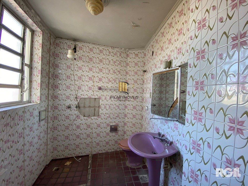 Apartamento à venda em Porto Alegre - 3 quartos - Santana