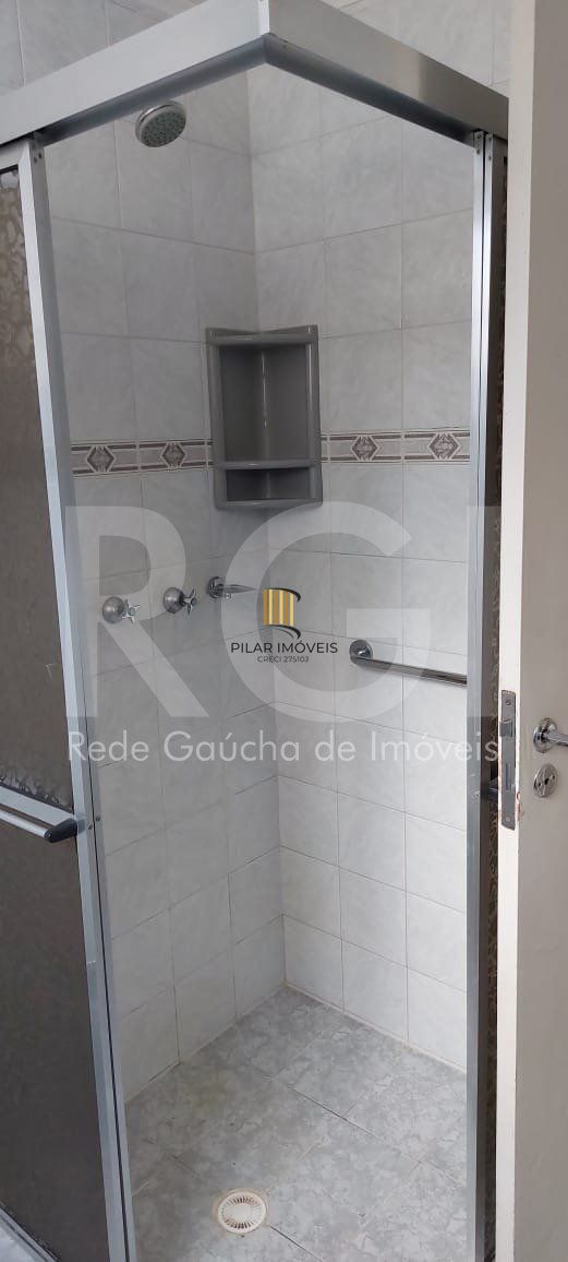 Apartamento com 3 quartos, 2 banheiros, desocupado e 1 vaga!
