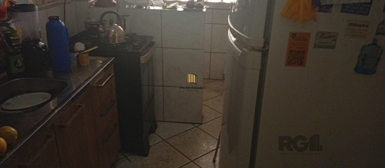 Apartamento 2 dormitórios , terreno elevado, lateral, bairro cidade baixa- Porto