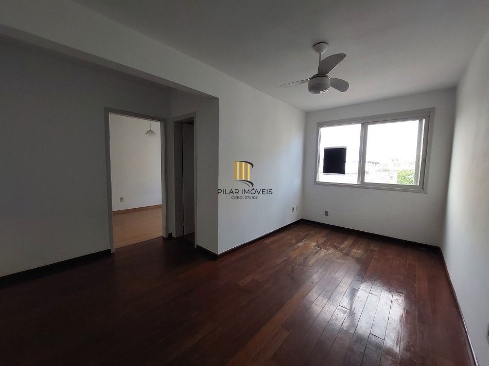 AMPLO APARTAMENTO 1 DORMITÓRIO COM VAGA COBERTA