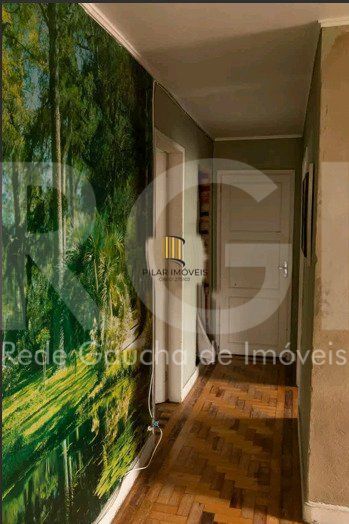 Casa para Venda - 210m², 4 quartos, sendo 1 suites, 4 vagas - Petrópolis