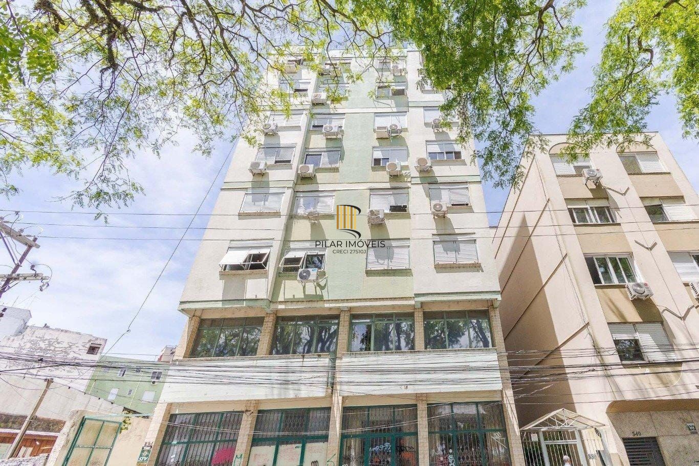Apartamento mobiliado à venda na General Salustiano – 1 dormitório, 45m², prédio com elevador