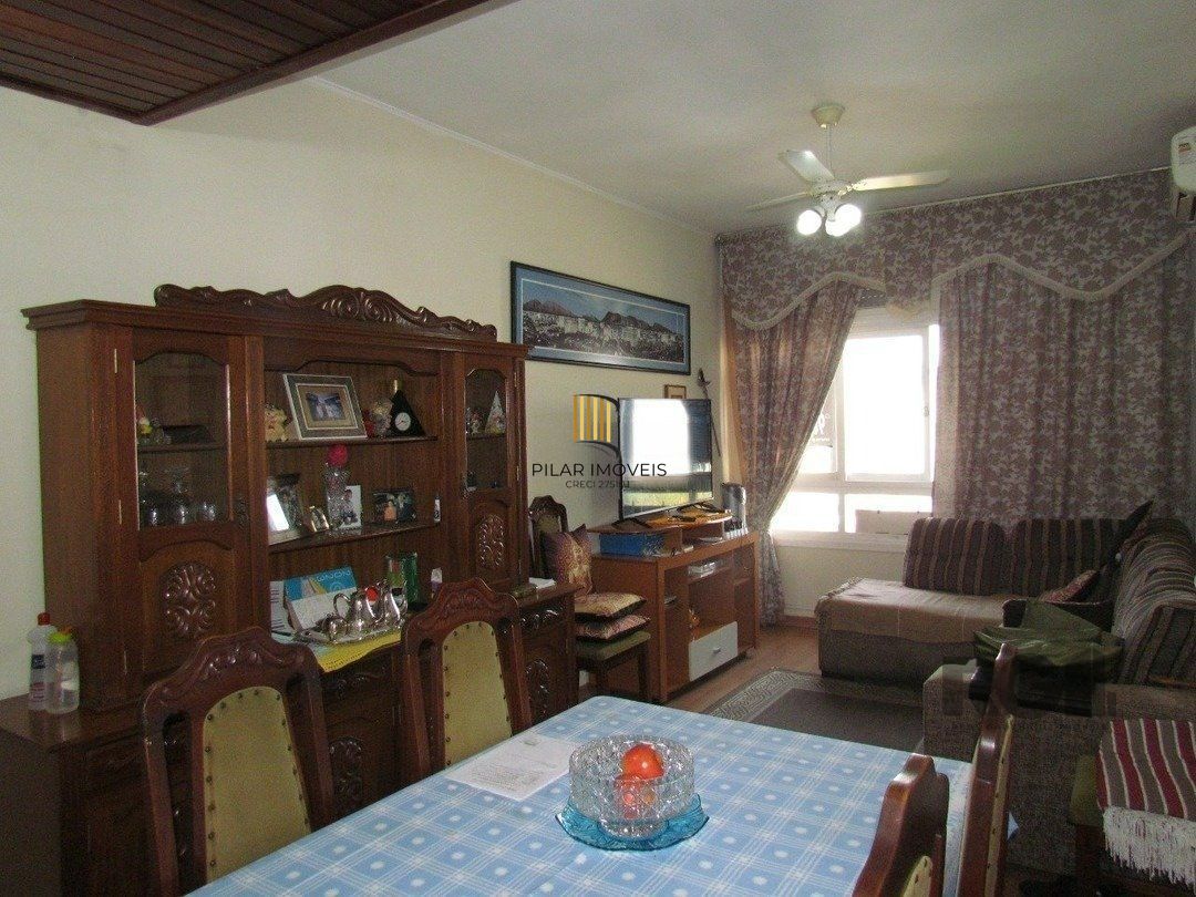 Apartamento à Venda 3 quartos e garagem  no Bom Fim.