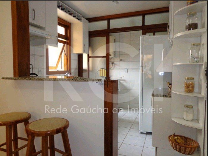 Apartamento 1 quarto, cozinha americana e 2 vagas de garagem!