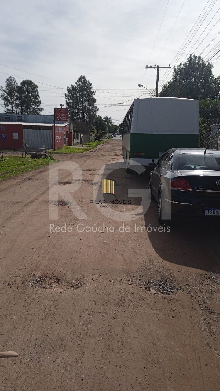 Casa para Venda - 90m², 3 dormitórios, 4 vagas - Maria Regina