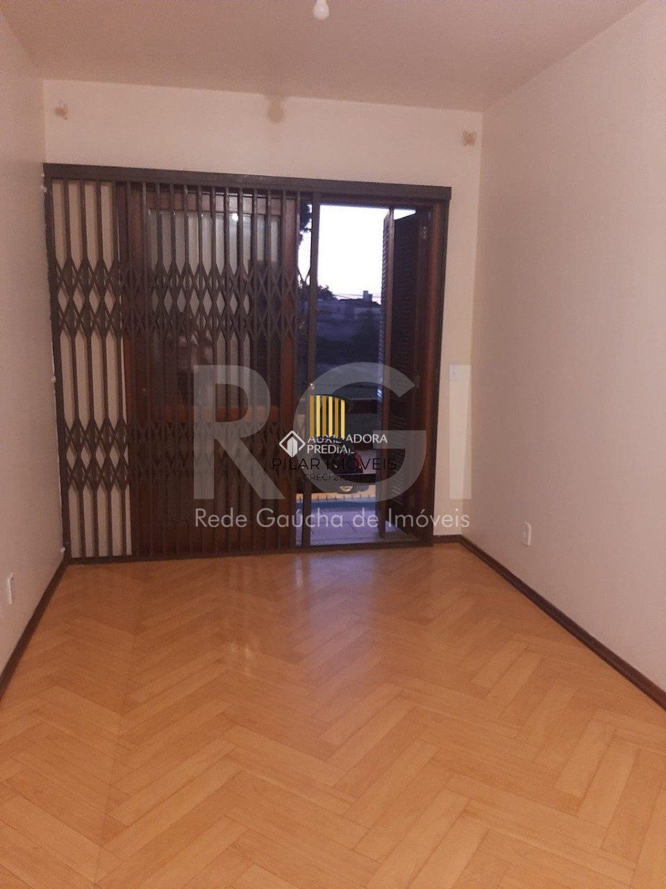 Apartamento para Venda - 39m², 1 dormitório, 2 vagas - Cidade Baixa
