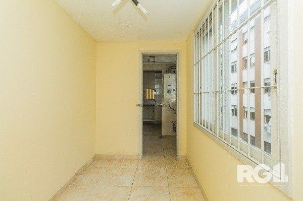 APARTAMENTO DE 3 DORMITÓRIOS COM VAGA DE GARAGEM NA AV IGUASSU
