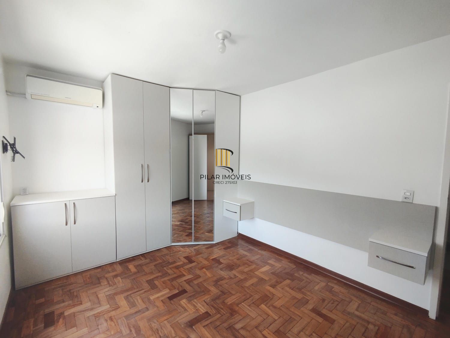 Apartamento à venda na Lima e Silva – amplo, arejado e com excelente iluminação natural - Pilar Imóveis