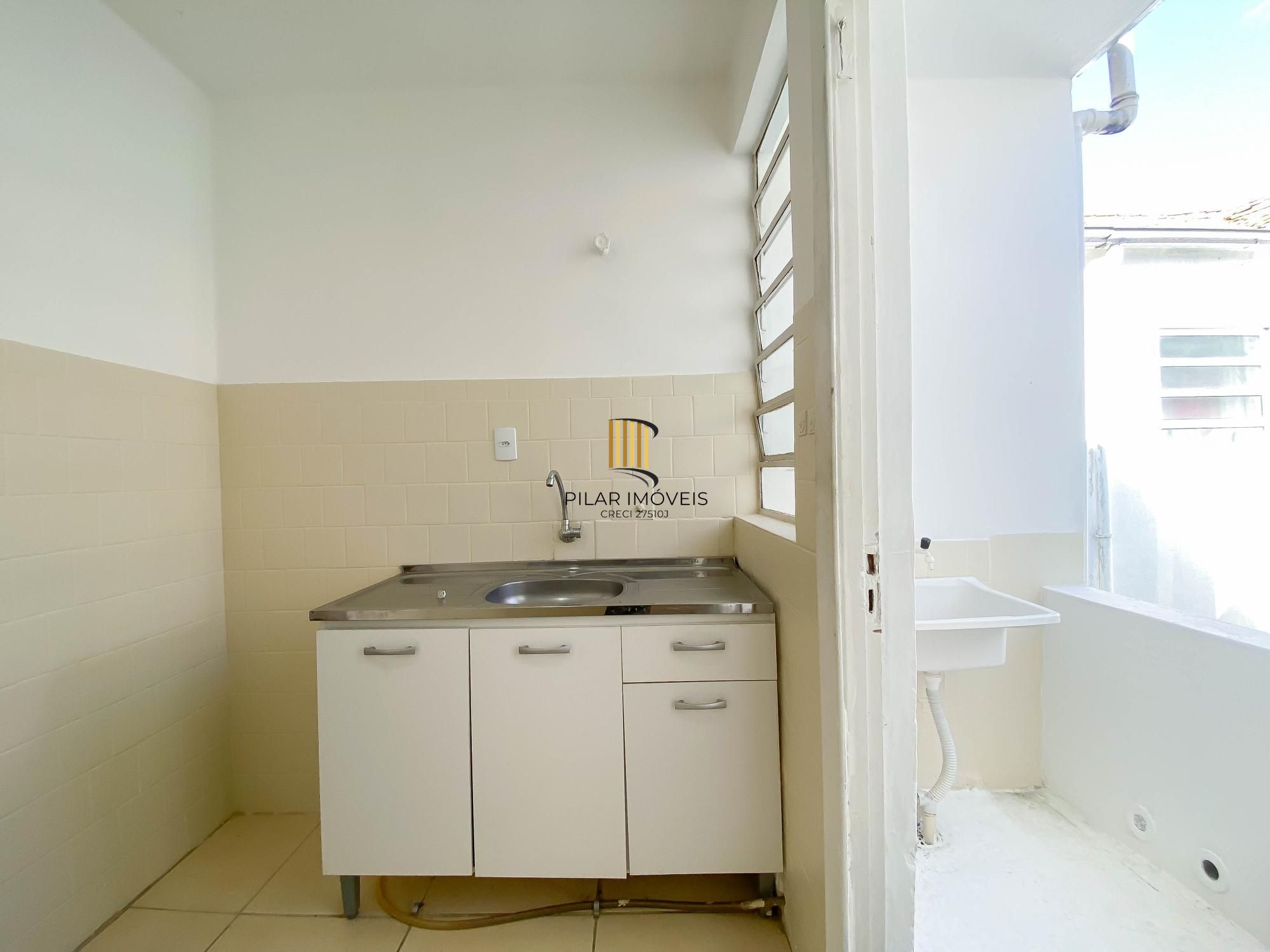 APARTAMENTO 2 DORMITÓRIOS - BAIRRO AZENHA