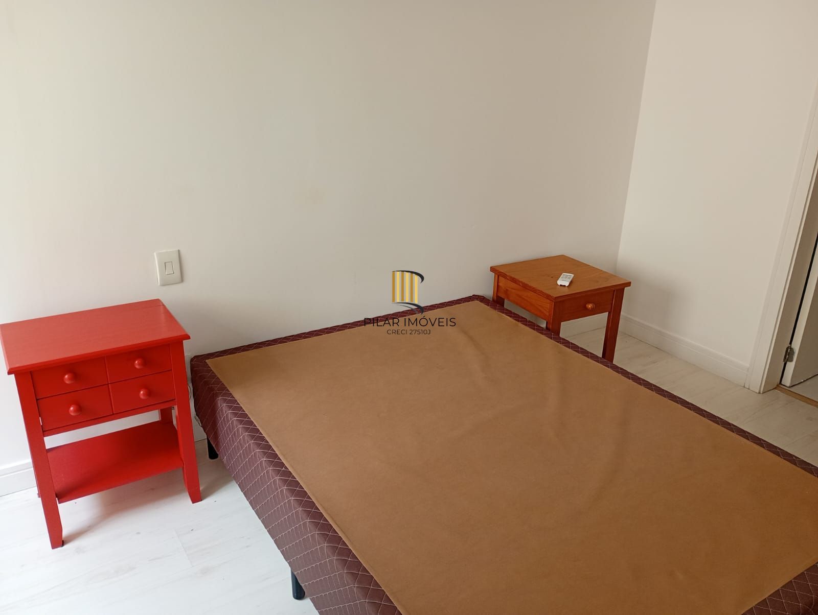 Apartamento de 1 dormitório, suíte, garagem, à venda em Cidade Baixa, Porto Alegre.