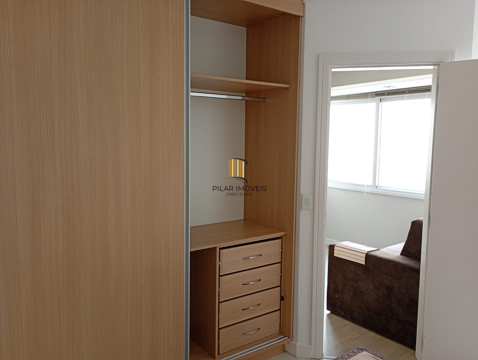 Apartamento de 1 dormitório, suíte, garagem, à venda em Cidade Baixa, Porto Alegre.