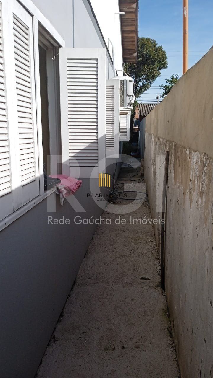 Casa para Venda - 90m², 3 dormitórios, 4 vagas - Maria Regina