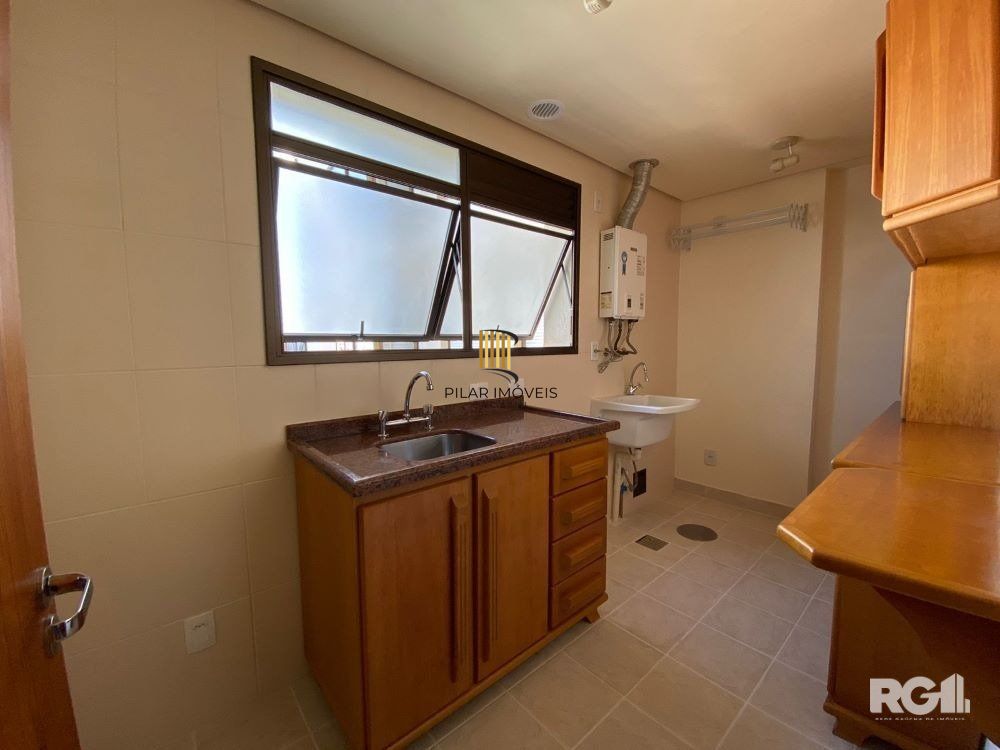 APARTAMENTO 2 DORMITÓRIOS COM VAGA DE GARAGEM COBERTA! CÓD.390235