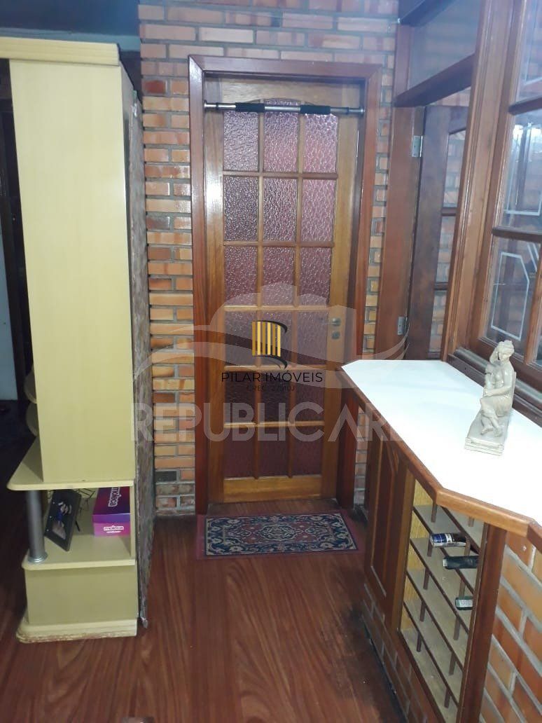 CASA 3 DORMITORIOS NA ASSIS BRASIL
