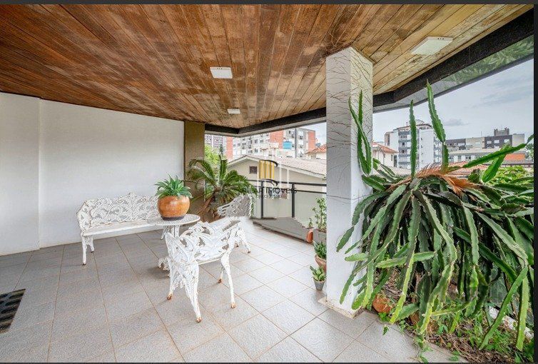 Apartamento  4 dormitórios, suite, de frente com sacada, 3 vagas de garagem, bai