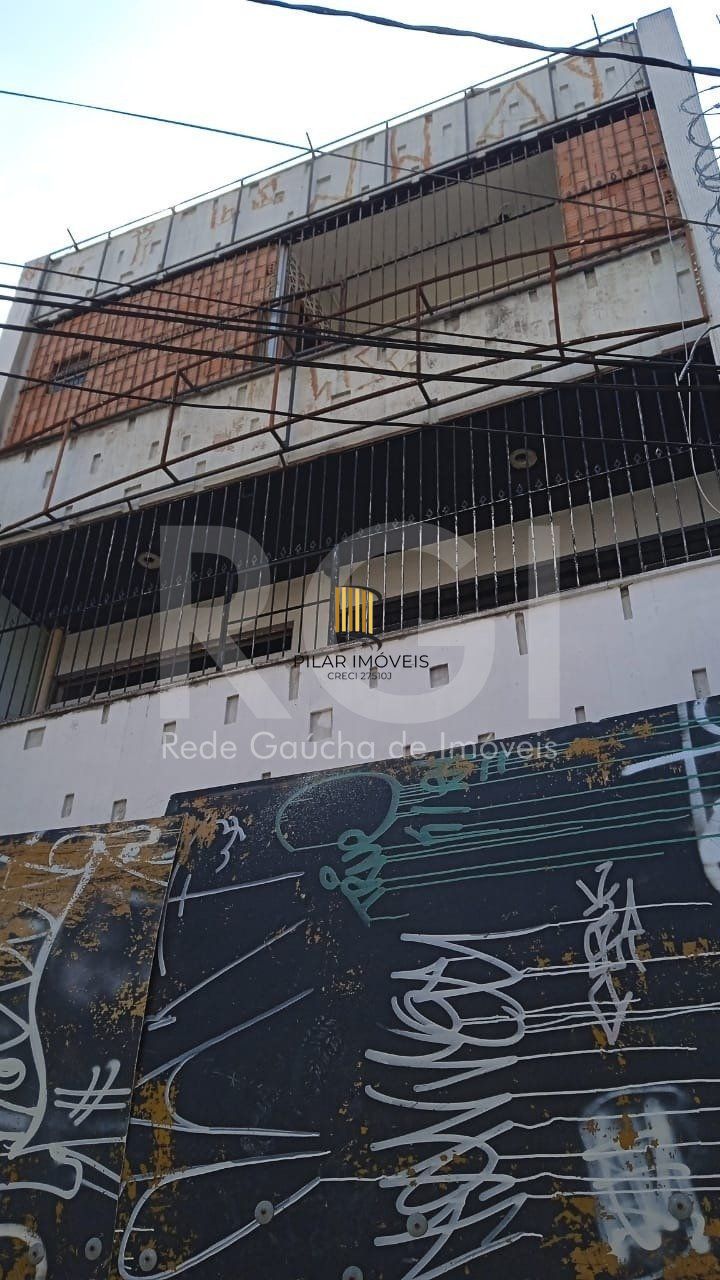 Predio Comercial e Residencial